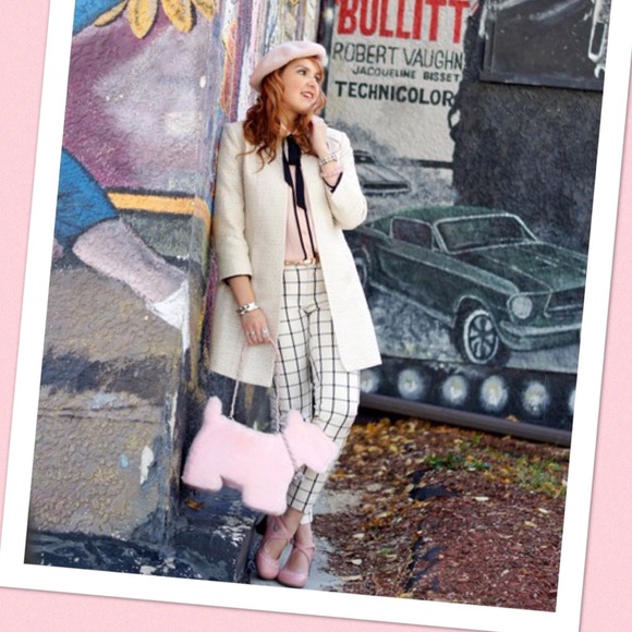 My Flat In London Pink Faux Fur Shoulderbag - Picture 5 of 6